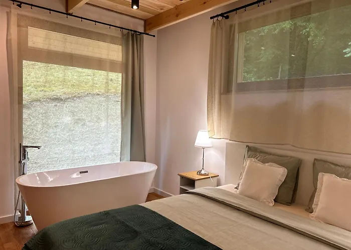 Rogaty Przy Bobrowisku Nyaraló *